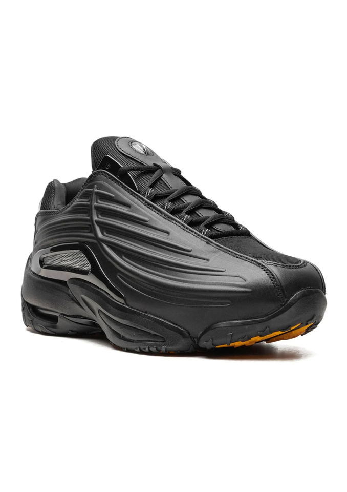 NCTA｜ESSENCE SNEAKER